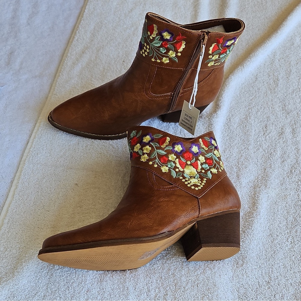 J.Adams Shoes Corral Brown PU Floral Embroidered Ankle Bootie Zip Women 9 - Picture 2 of 8